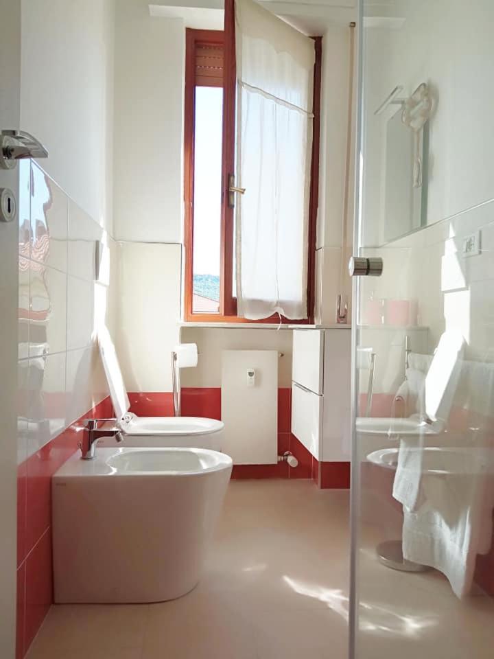Nonna Pella Appartamenti - Corbezzolo Pietra Ligure Zimmer foto